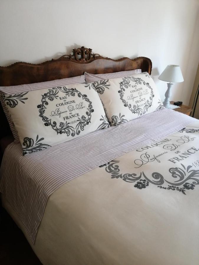 Casa Vacanze Donatella Carenno ภายนอก รูปภาพ
