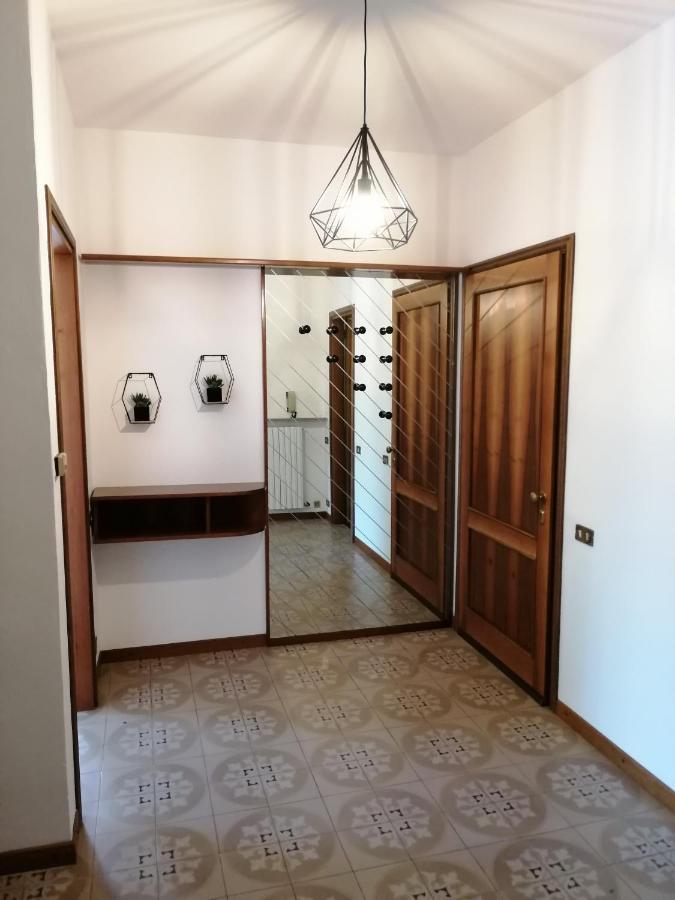 Casa Vacanze Donatella Carenno ภายนอก รูปภาพ