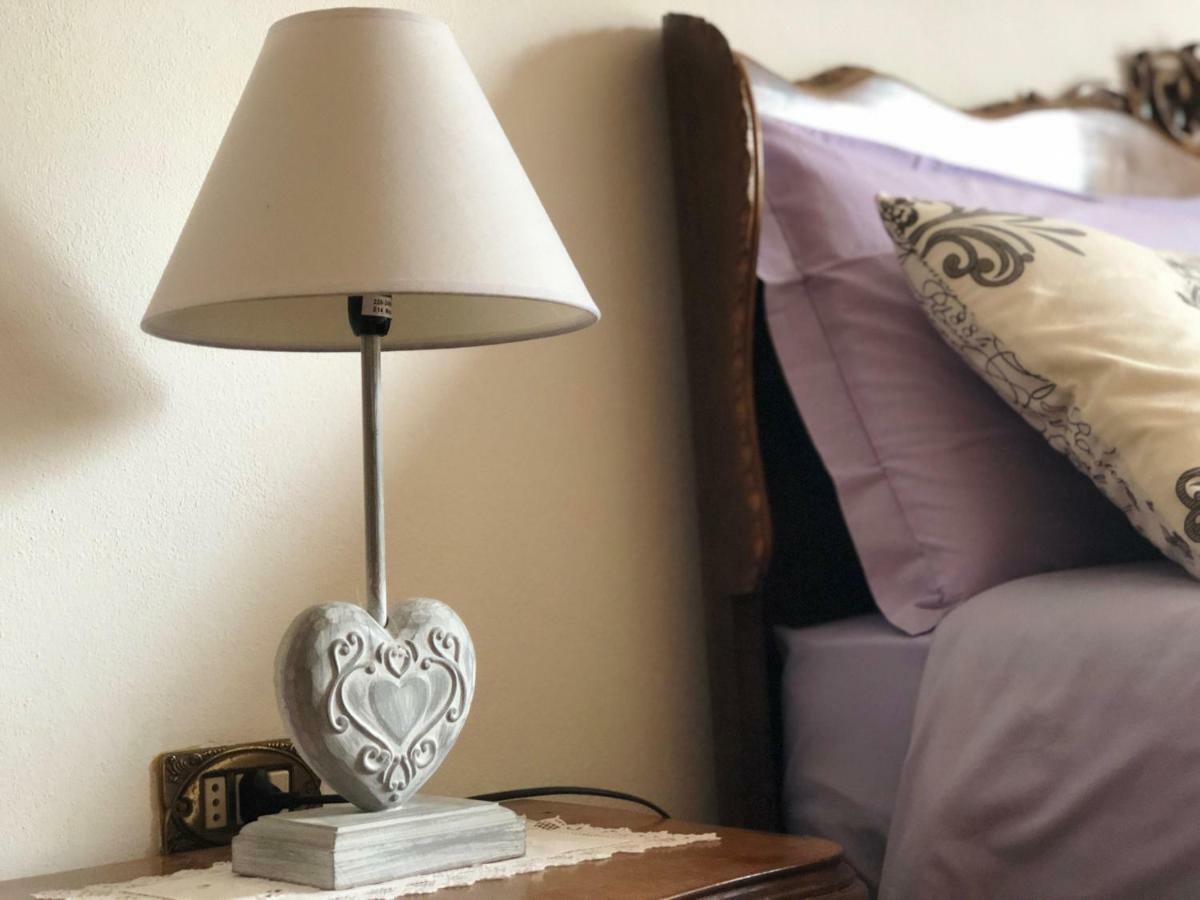 Casa Vacanze Donatella Carenno ภายนอก รูปภาพ